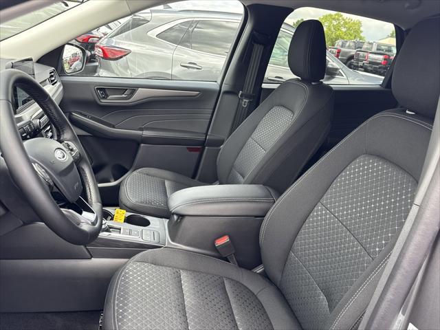 new 2025 Ford Escape car, priced at $31,166