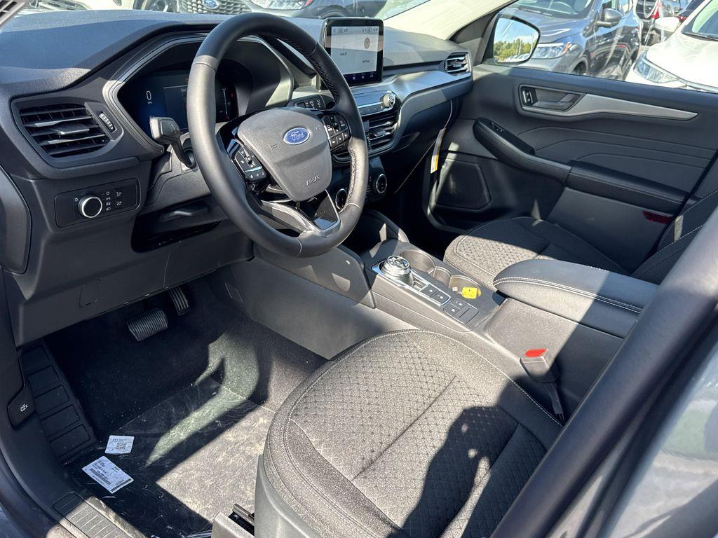 new 2025 Ford Escape car, priced at $29,047