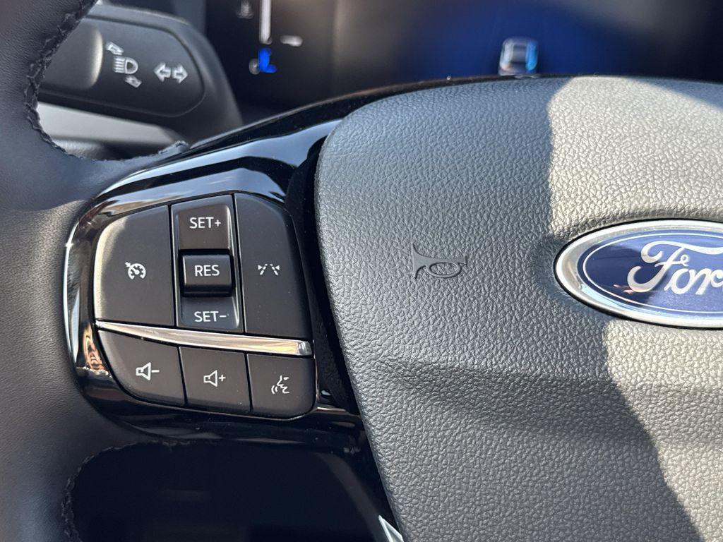 new 2025 Ford Escape car, priced at $29,047