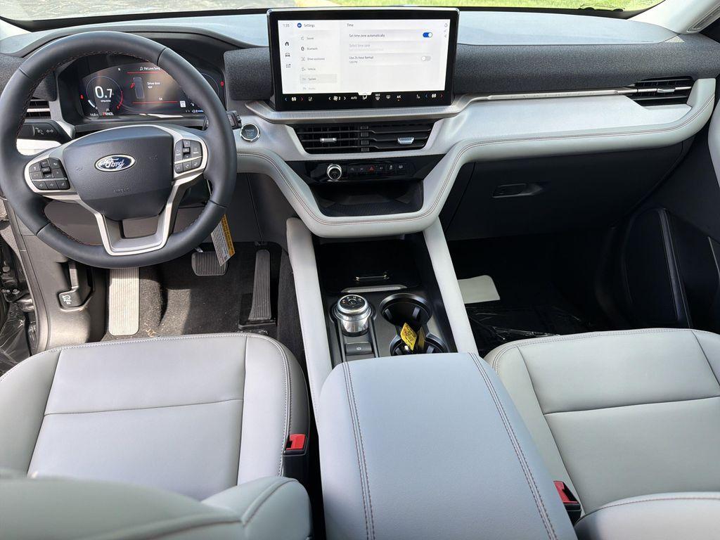 new 2025 Ford Explorer car, priced at $45,454