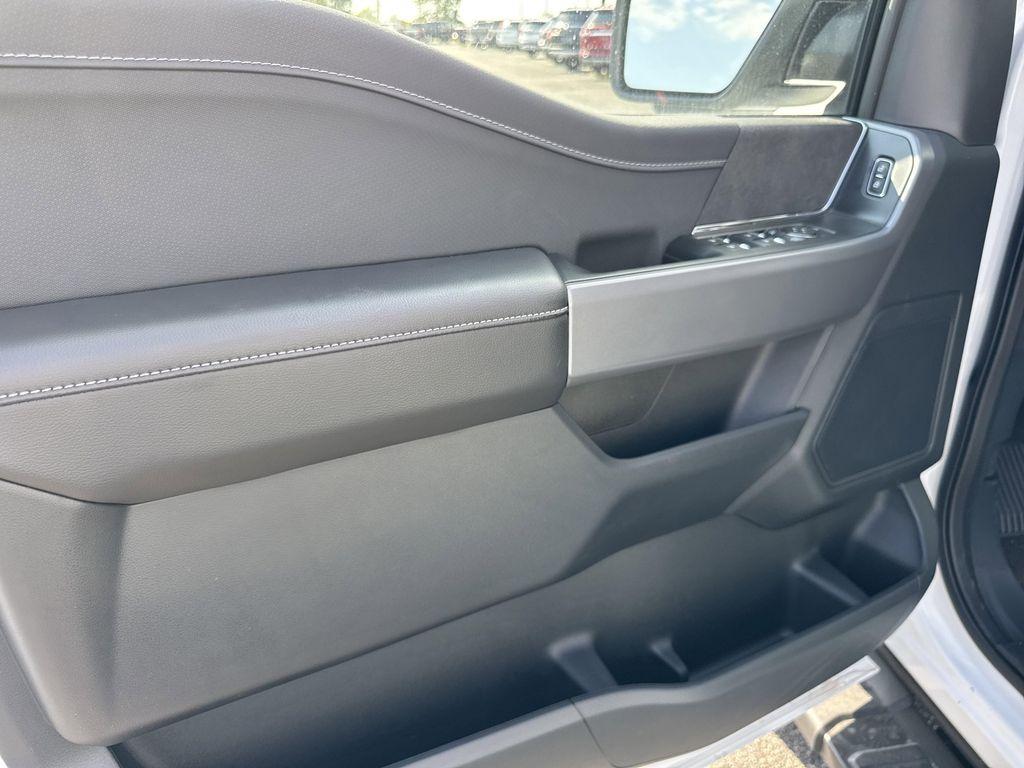 new 2025 Ford F-150 car, priced at $58,260