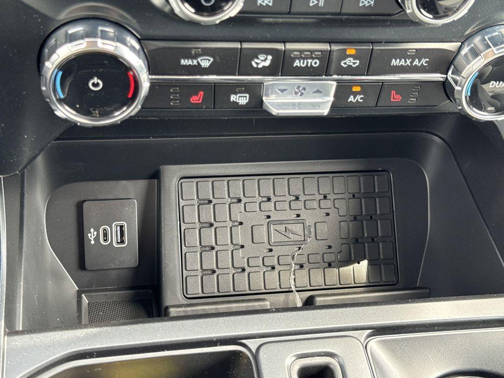 new 2025 Ford F-150 car, priced at $56,277
