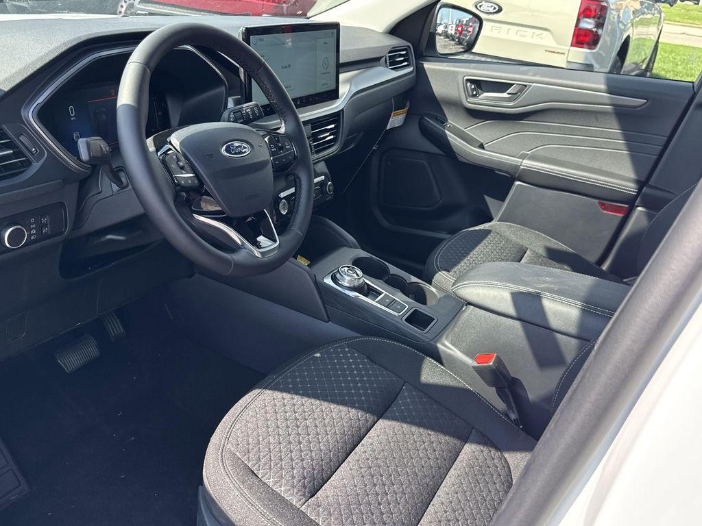 new 2025 Ford Escape car, priced at $30,278