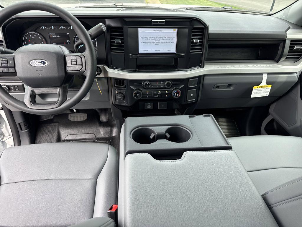 new 2025 Ford F-350 car, priced at $51,140