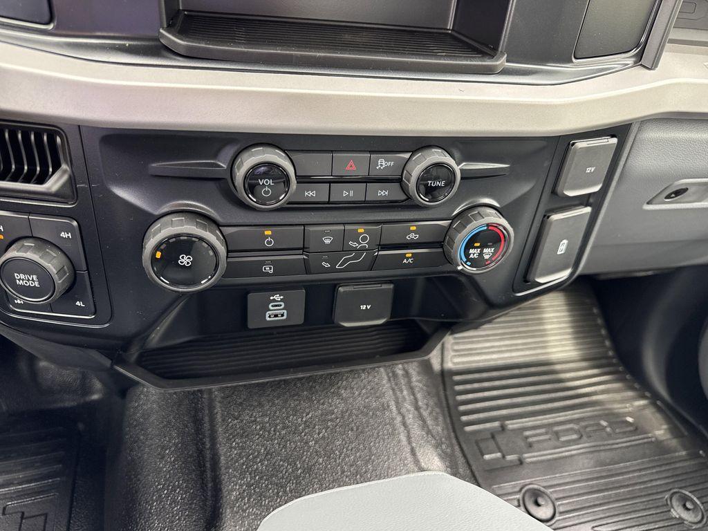 new 2025 Ford F-350 car, priced at $51,140