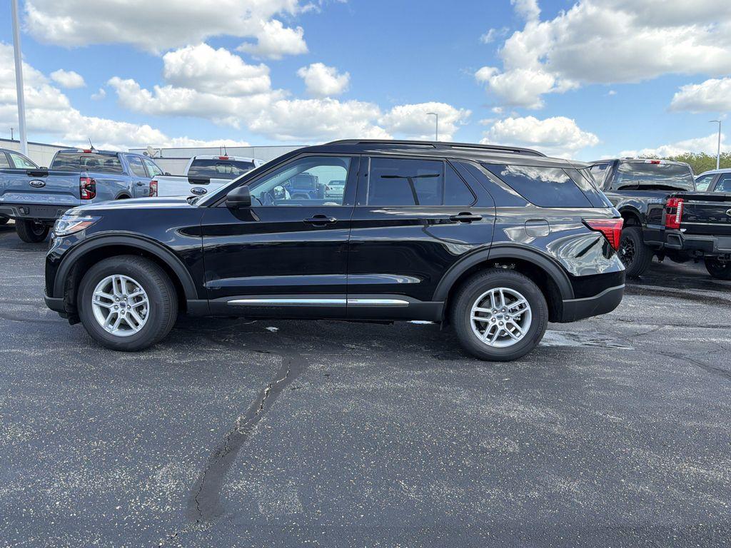 new 2025 Ford Explorer car, priced at $40,835
