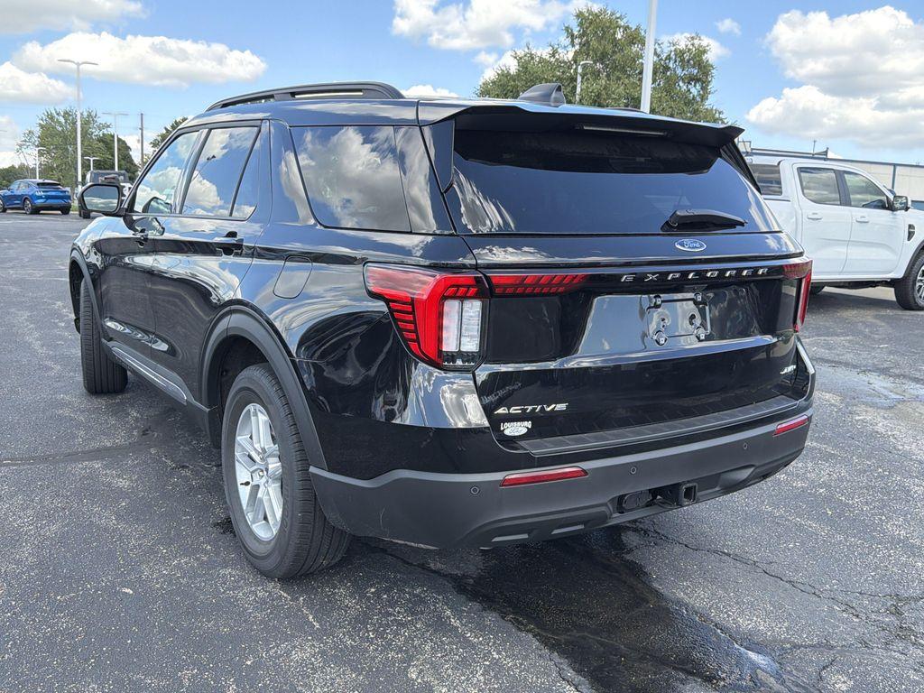 new 2025 Ford Explorer car, priced at $40,835