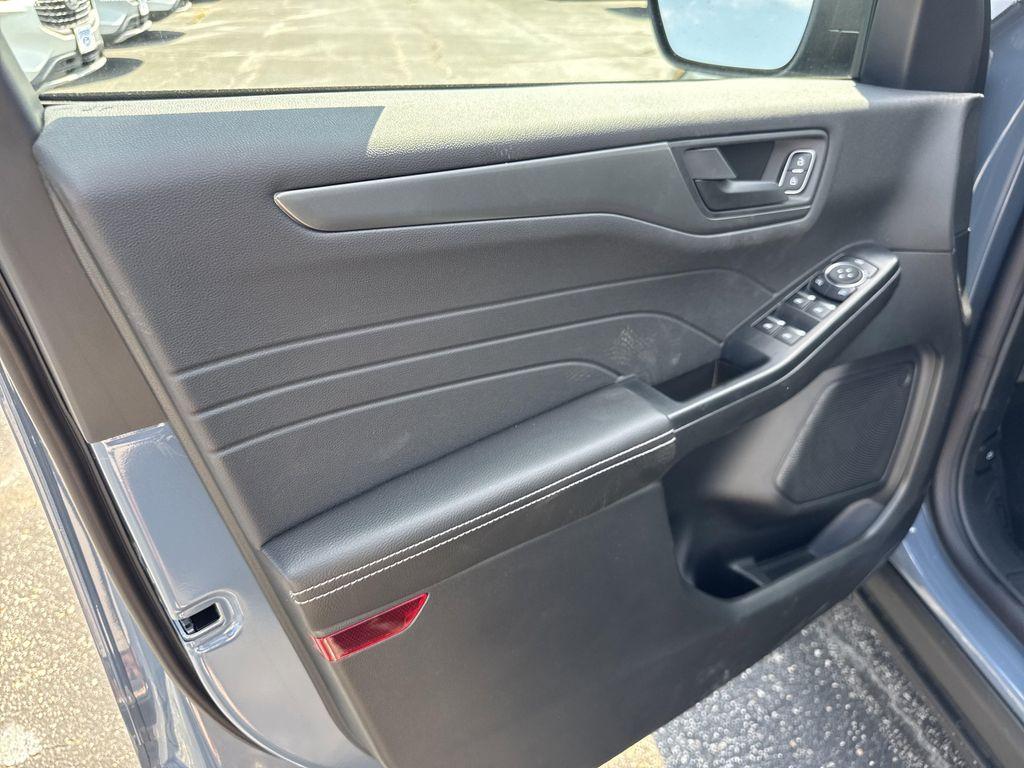 new 2025 Ford Escape car, priced at $28,911