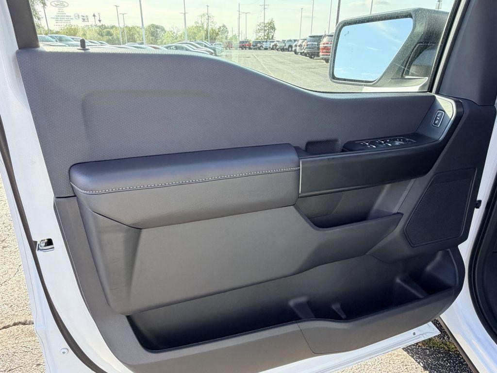 new 2025 Ford F-150 car, priced at $47,213