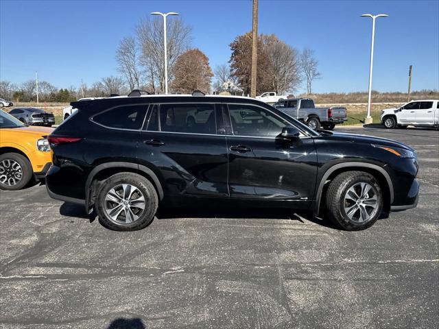 used 2022 Toyota Highlander Hybrid car, priced at $42,000