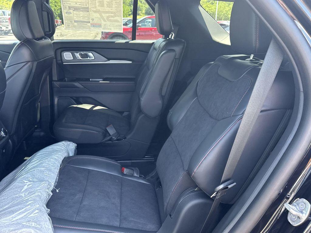 new 2025 Ford Explorer car, priced at $57,644