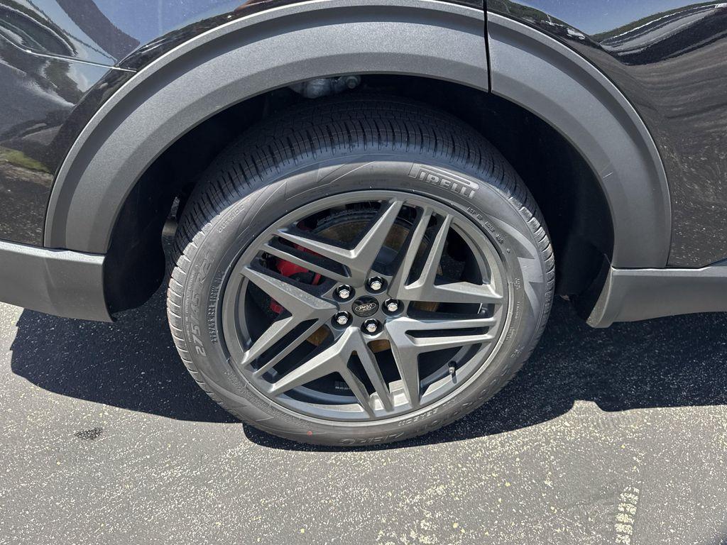 new 2025 Ford Explorer car, priced at $57,644