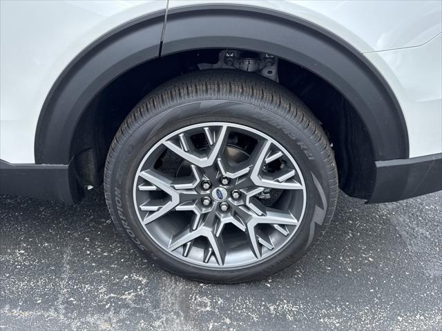 new 2025 Ford Explorer car, priced at $55,539