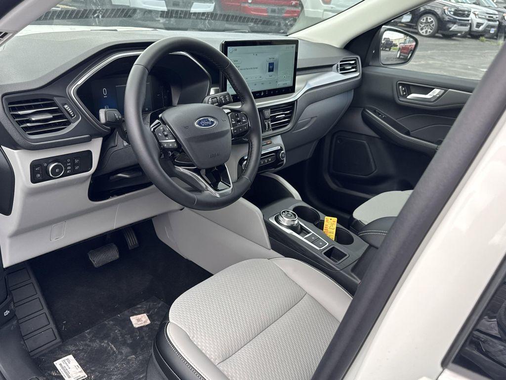 new 2025 Ford Escape PHEV car, priced at $33,136