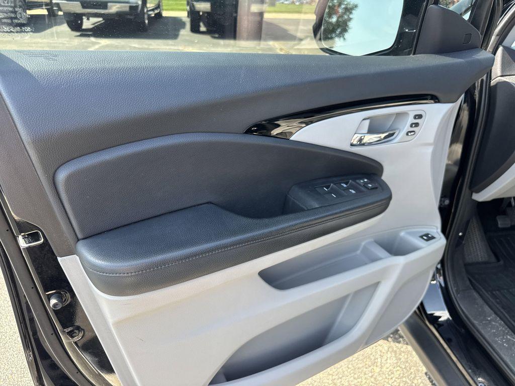 used 2019 Honda Pilot car, priced at $26,000
