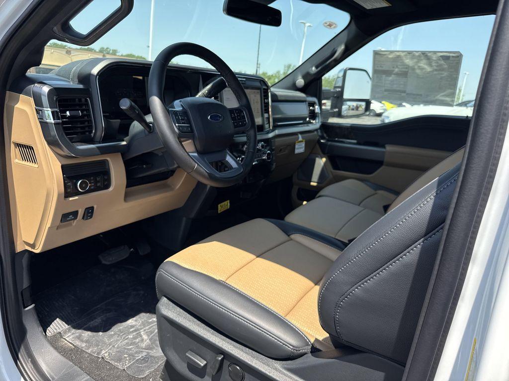 new 2025 Ford F-250 car, priced at $77,945