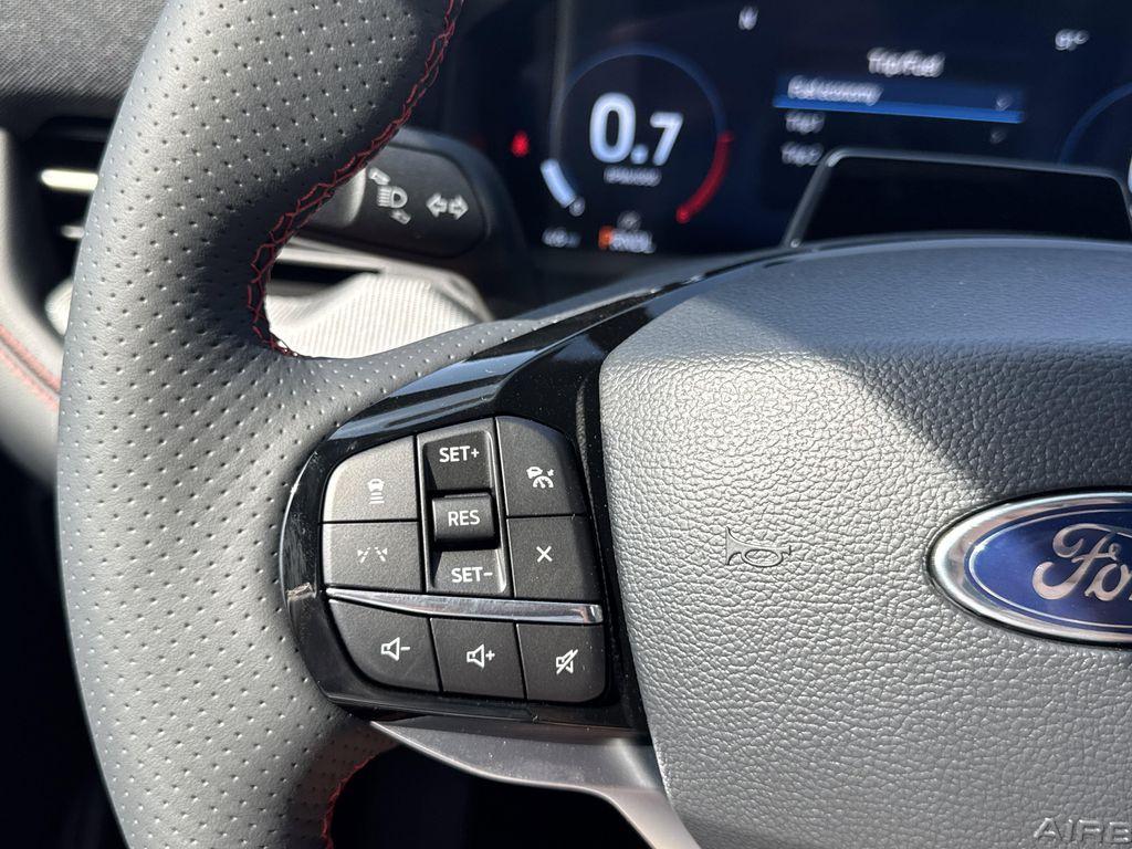 new 2025 Ford Explorer car, priced at $45,884