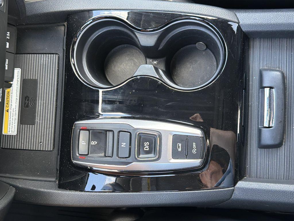 used 2021 Honda Pilot car, priced at $33,000