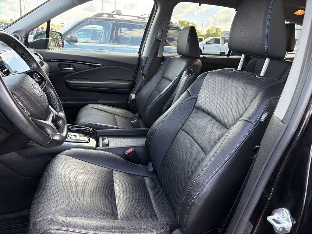 used 2021 Honda Pilot car, priced at $33,000