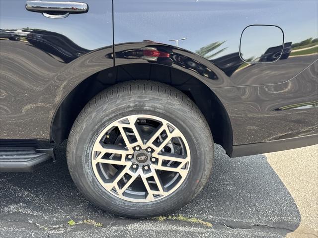 new 2025 Ford Expedition car, priced at $68,924