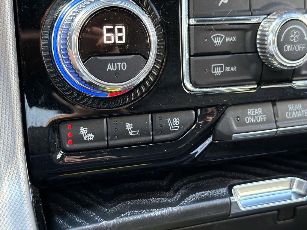 used 2024 GMC Yukon car, priced at $74,000