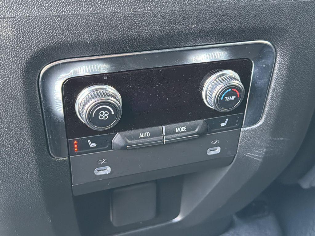 used 2024 GMC Yukon car, priced at $74,000