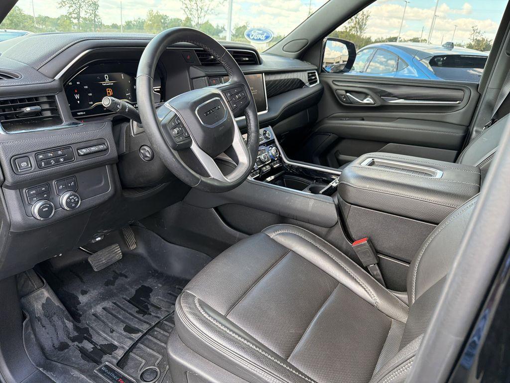 used 2024 GMC Yukon car, priced at $74,000