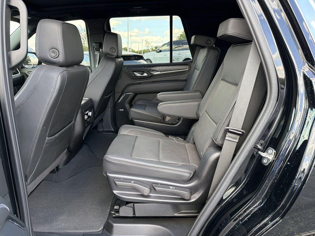 used 2024 GMC Yukon car, priced at $74,000