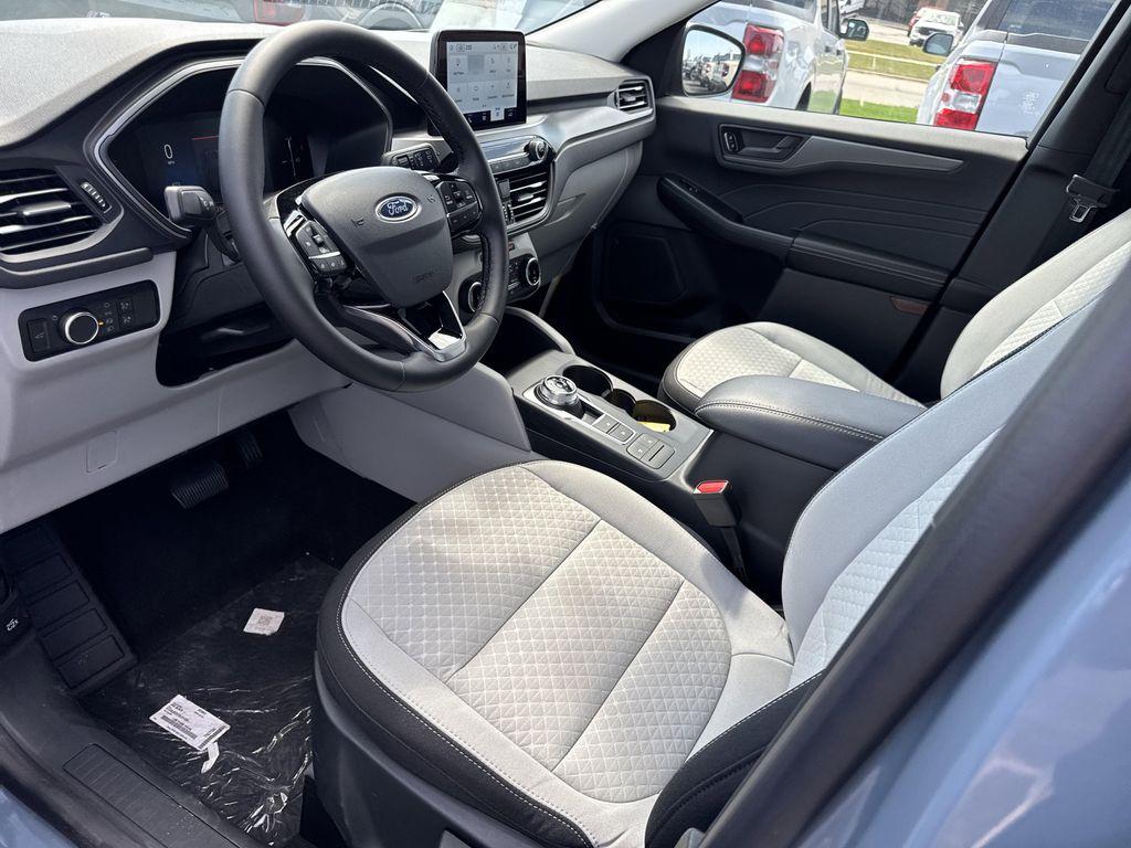 new 2025 Ford Escape car, priced at $29,667