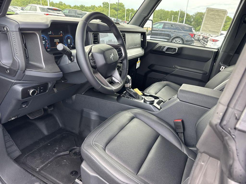 new 2025 Ford Bronco car, priced at $44,684