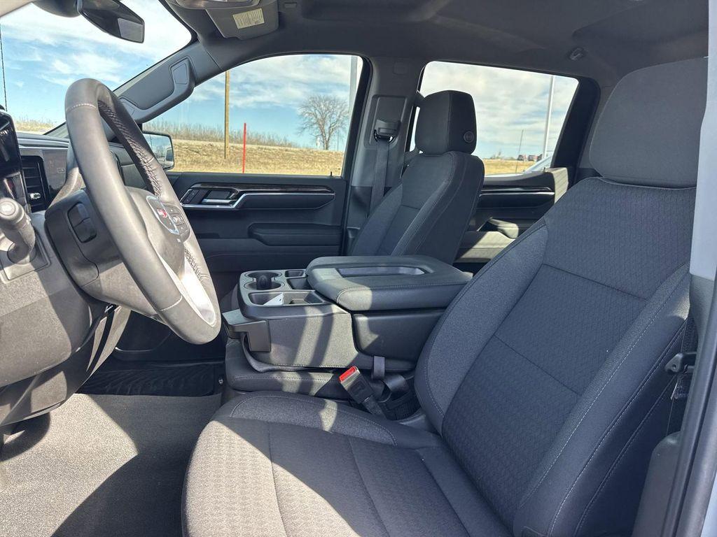 used 2024 GMC Sierra 1500 car, priced at $50,000