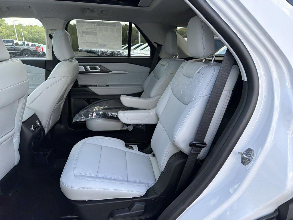 new 2025 Ford Explorer car, priced at $58,233