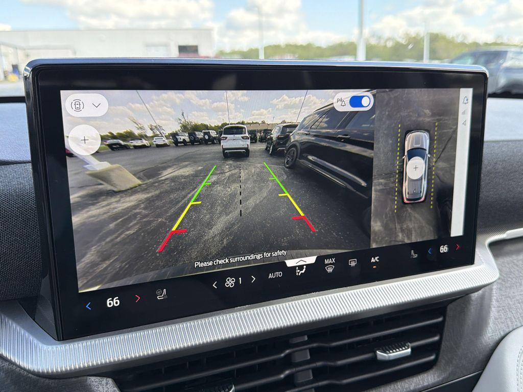 new 2025 Ford Explorer car, priced at $58,233