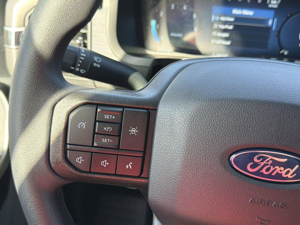 new 2025 Ford F-150 car, priced at $49,913