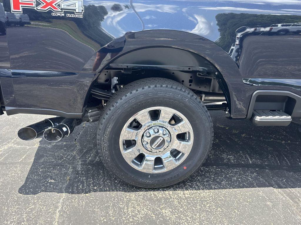 new 2025 Ford F-250 car, priced at $76,061