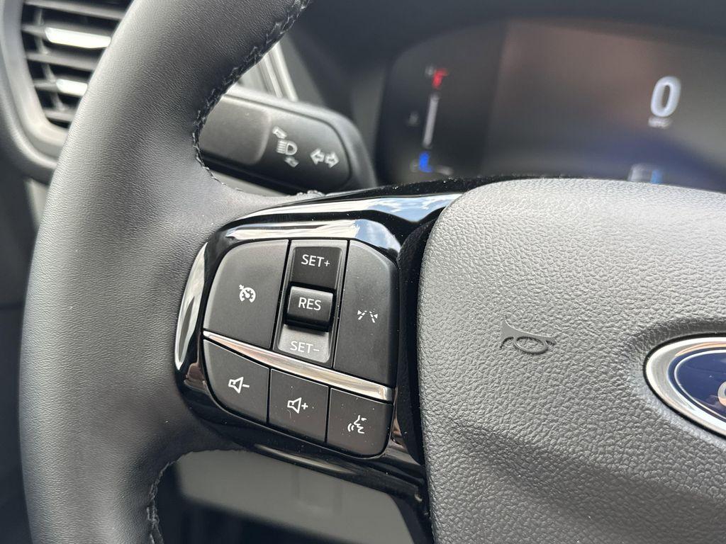 new 2025 Ford Escape car, priced at $27,346