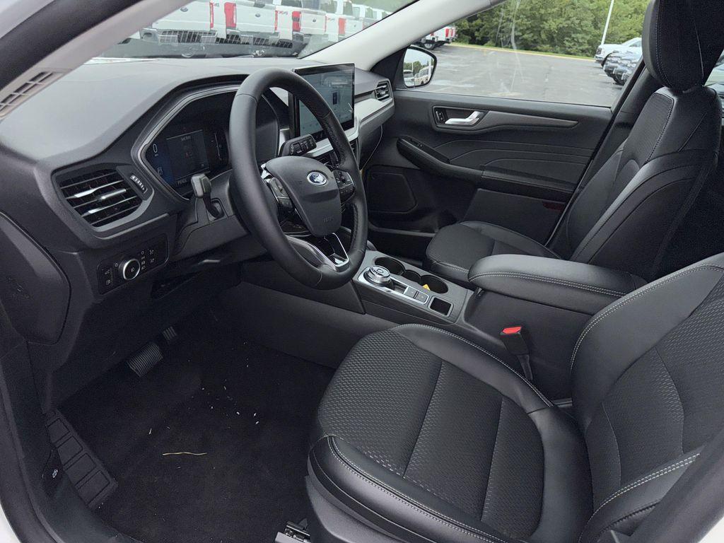new 2025 Ford Escape PHEV car, priced at $32,953