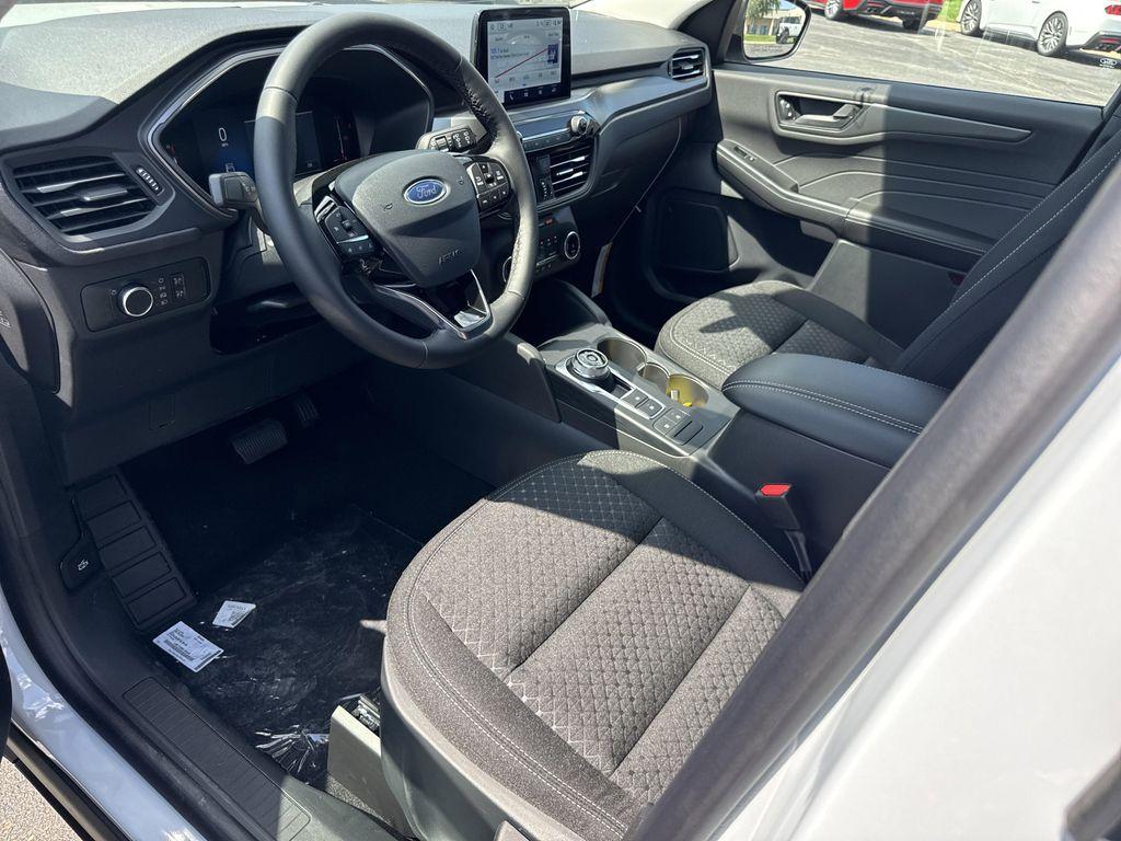 new 2025 Ford Escape car, priced at $27,529