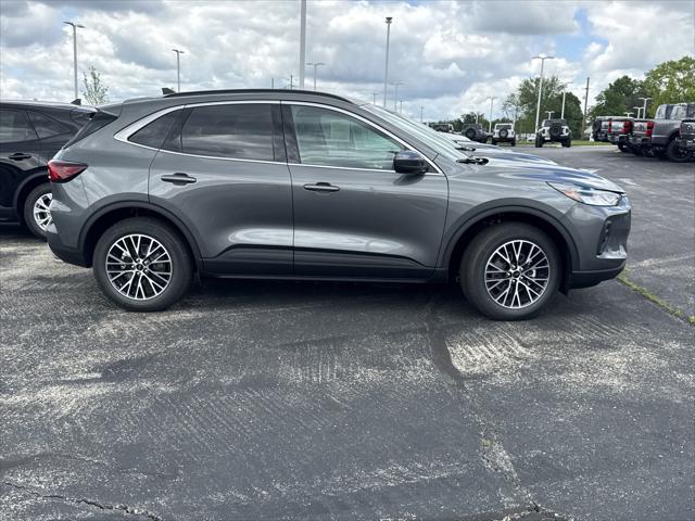 new 2025 Ford Escape PHEV car, priced at $33,397