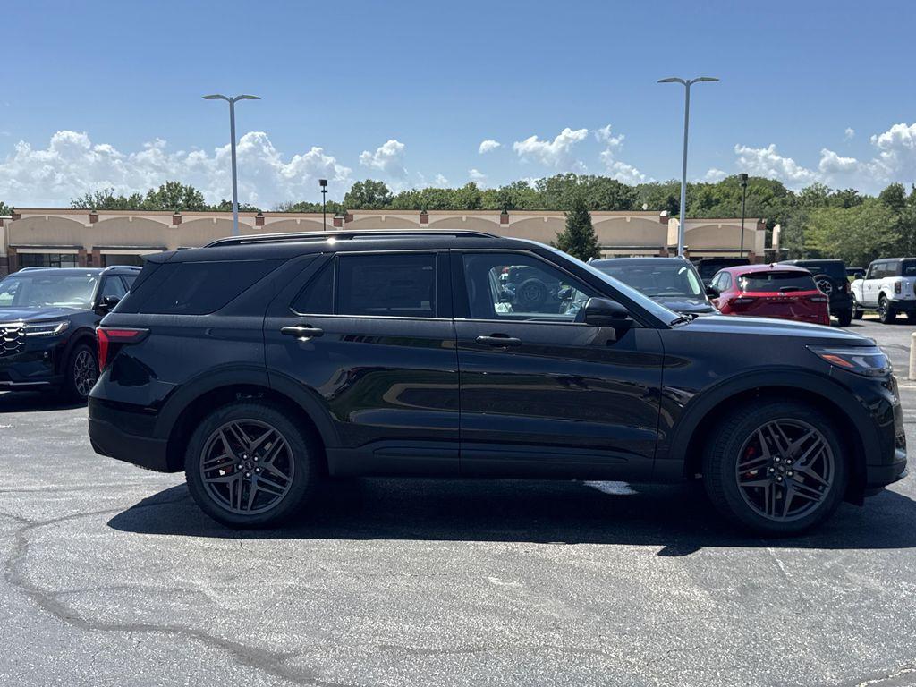 new 2025 Ford Explorer car, priced at $57,644