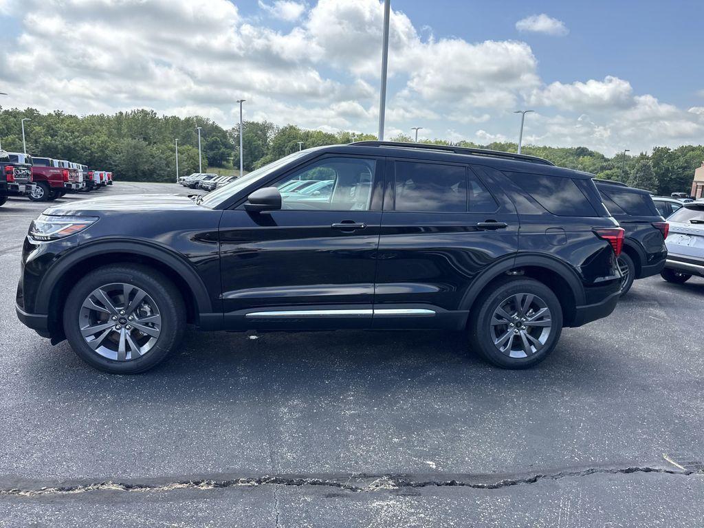 new 2025 Ford Explorer car, priced at $45,047