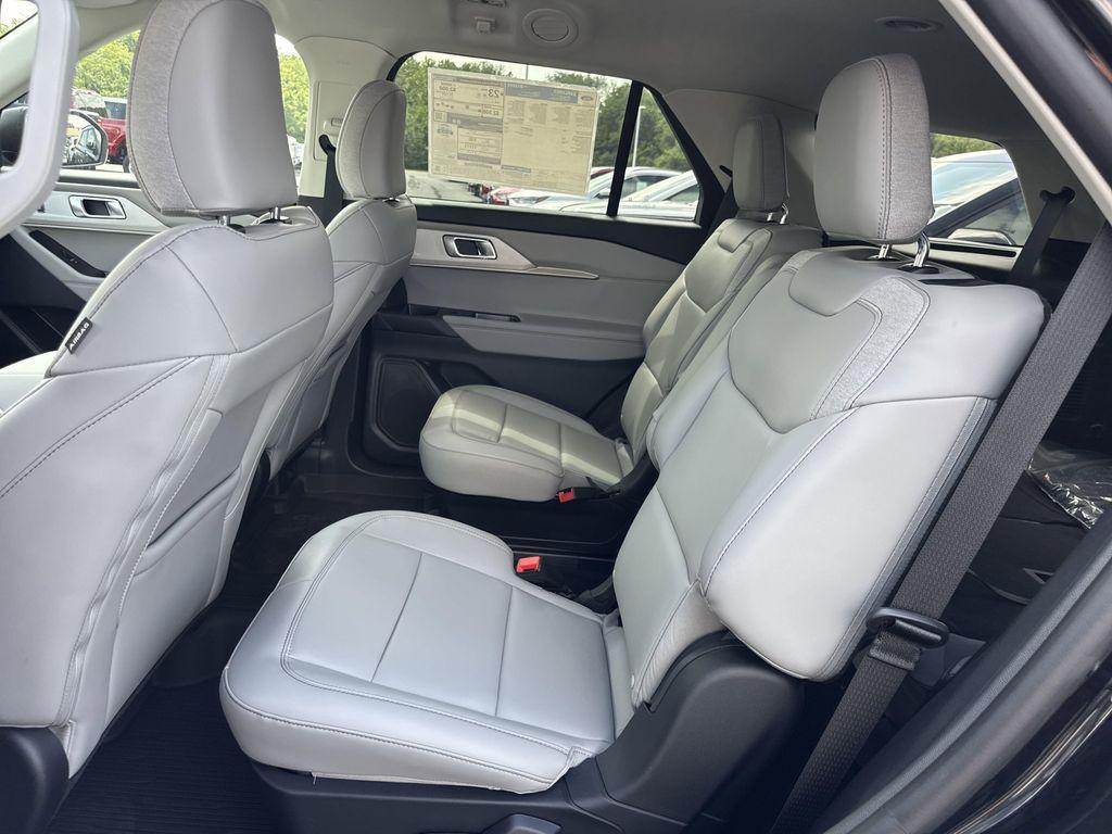 new 2025 Ford Explorer car, priced at $45,047