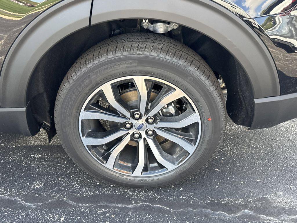 new 2025 Ford Explorer car, priced at $46,072