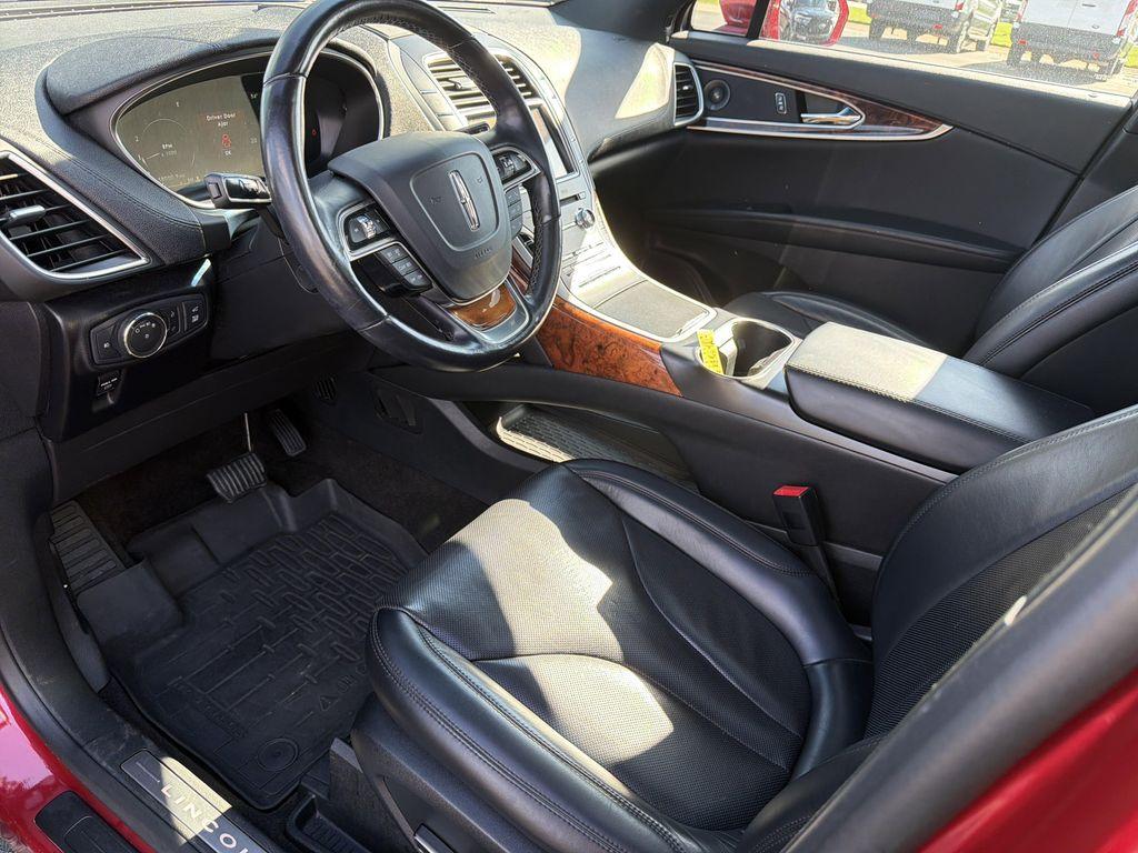 used 2020 Lincoln Nautilus car, priced at $27,000