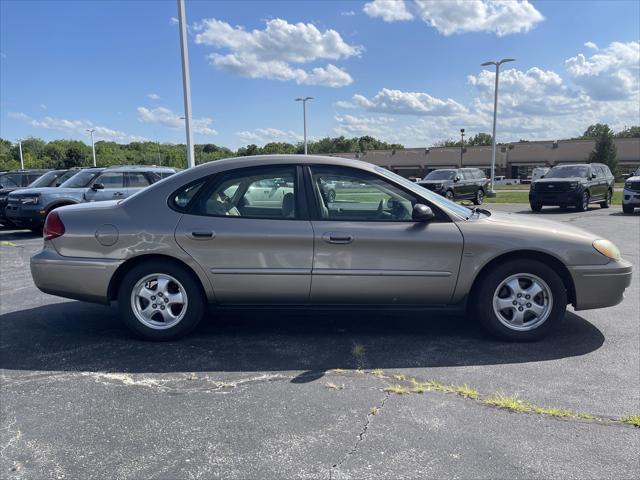 used 2004 Ford Taurus car, priced at $2,500