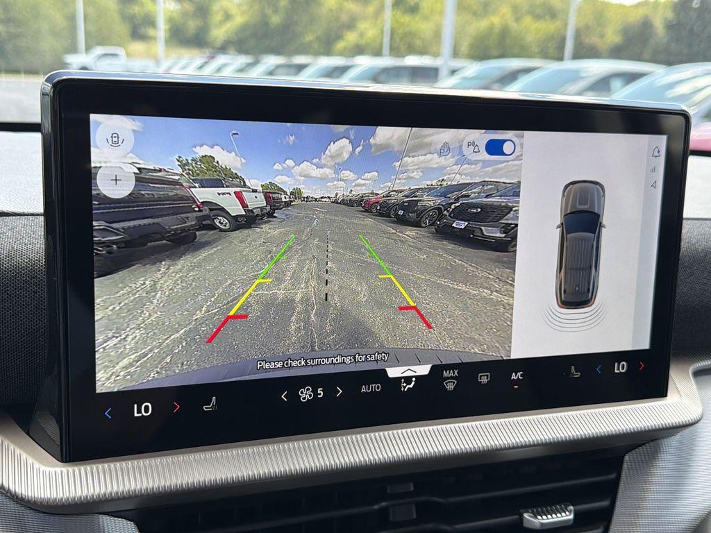new 2025 Ford Explorer car, priced at $41,300