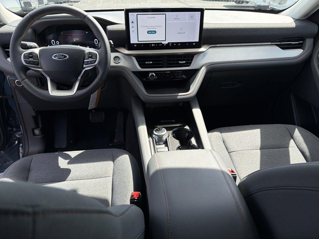 new 2025 Ford Explorer car, priced at $41,300