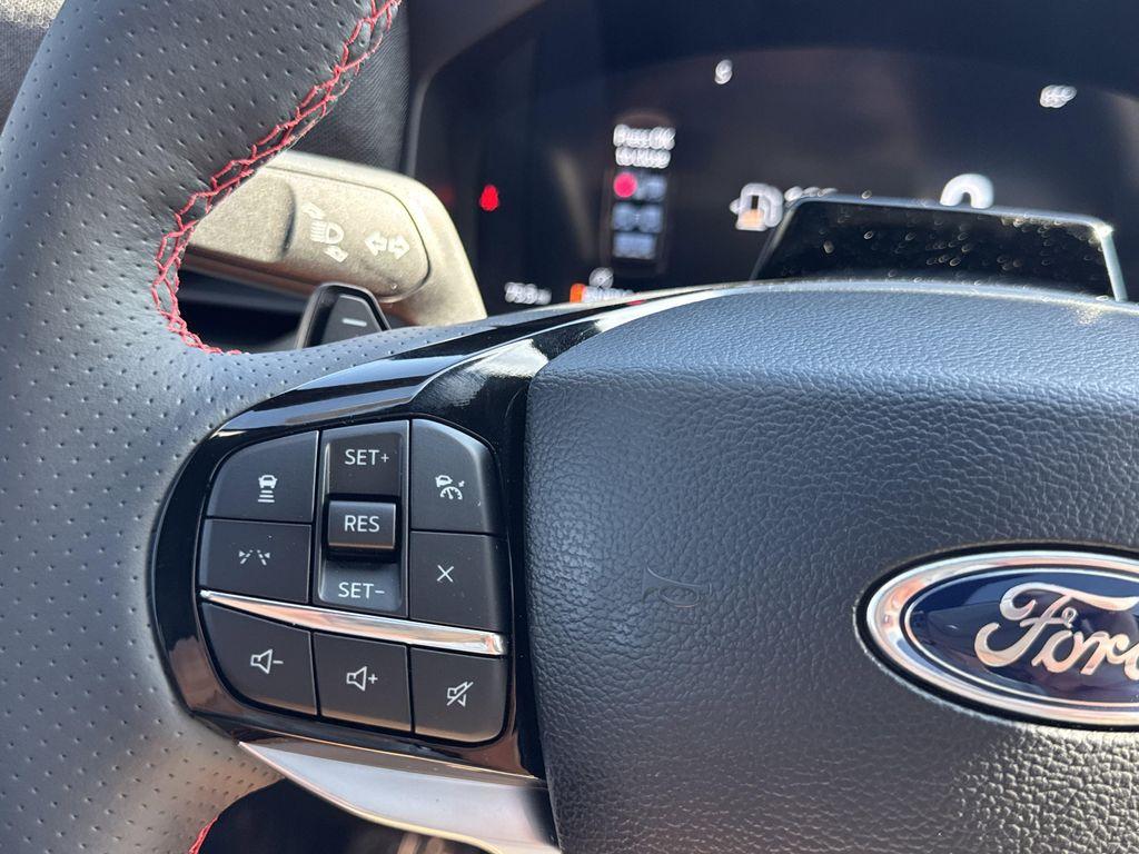 new 2025 Ford Explorer car, priced at $58,571