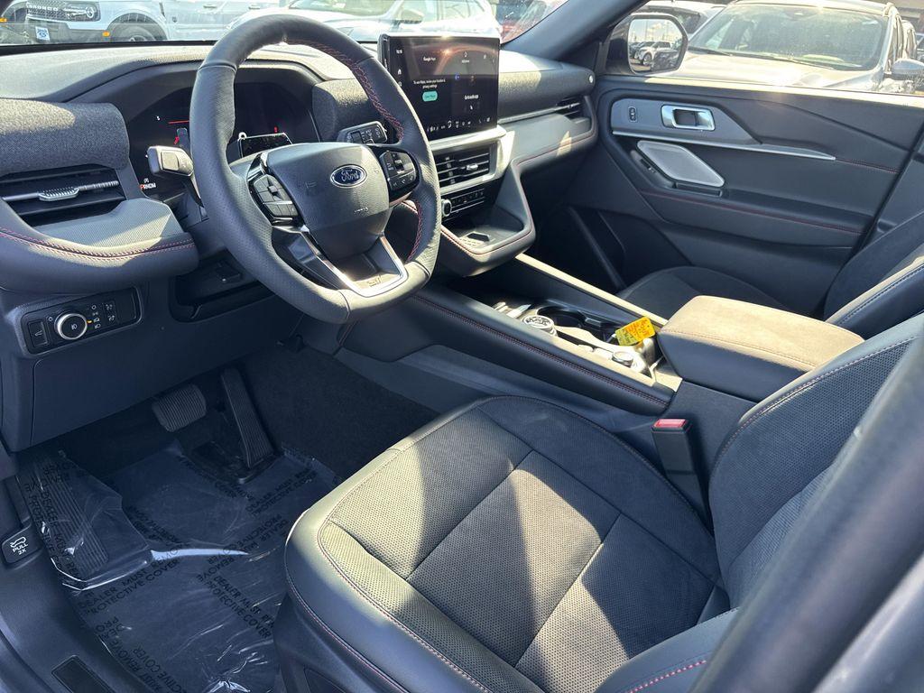 new 2025 Ford Explorer car, priced at $58,571