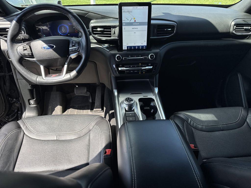 used 2020 Ford Explorer car, priced at $30,000